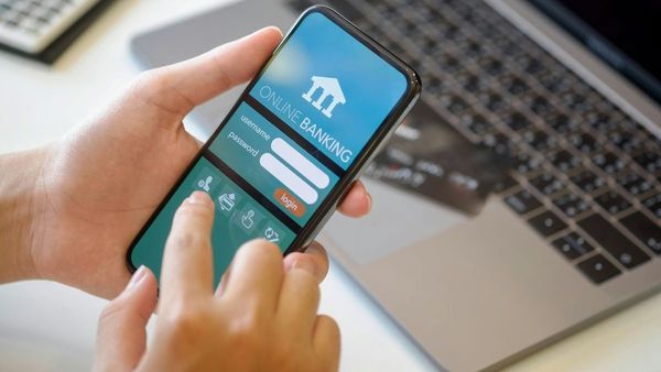 Oman Cuts Debt to  37 67B in 2024