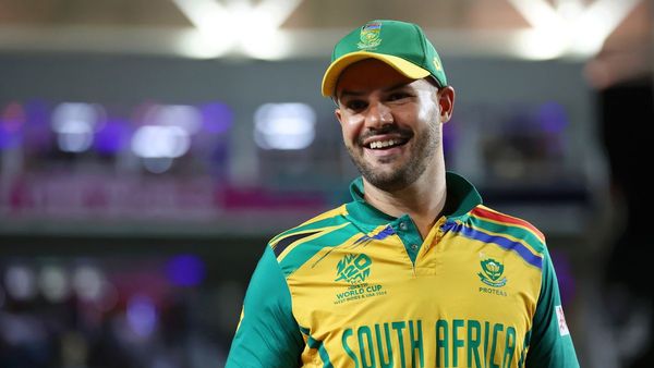 SA Bowlers Shine in T20 Win SA Bowlers Shine in T20 Win