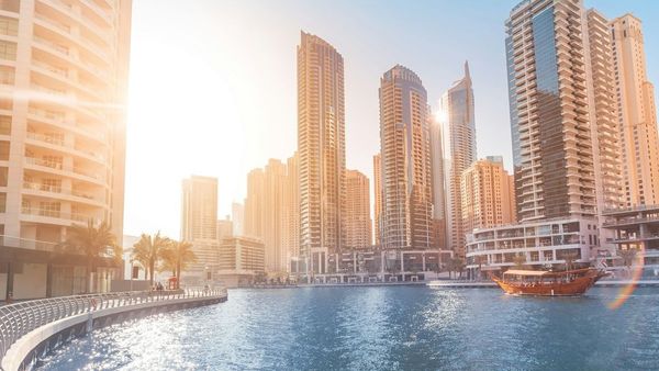 UAE Weather  Humidity and Dust Ahead