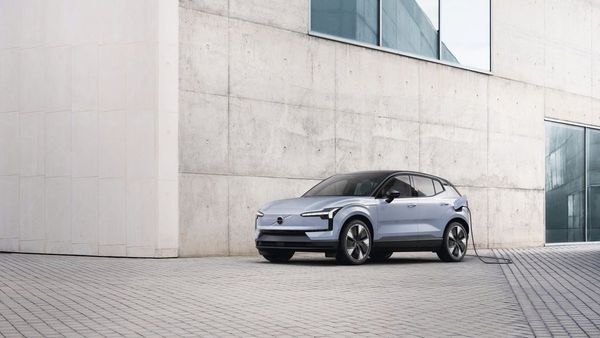 Volvo EX30 Wins Top Design Award