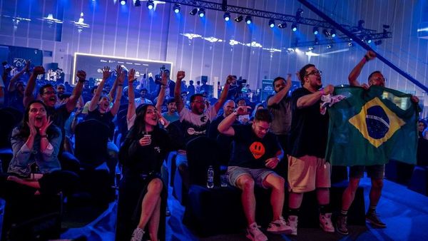 1 5                                  Counter-Strike 2 Tourney