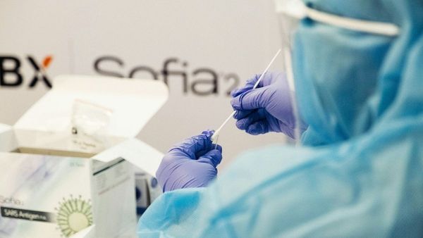 1 700                                              -19