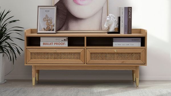 How To Achieve Minimalist Luxury In Home Decor With Gold Accents