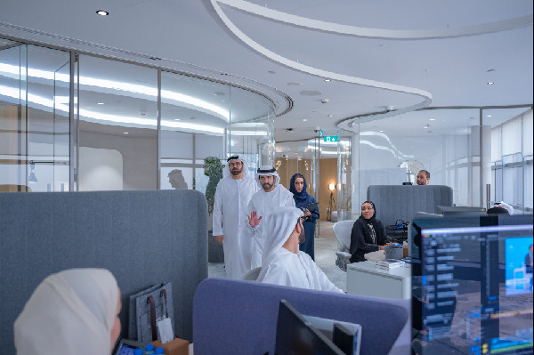 UAE’s Government System Lauded by Sheikh Hamdan