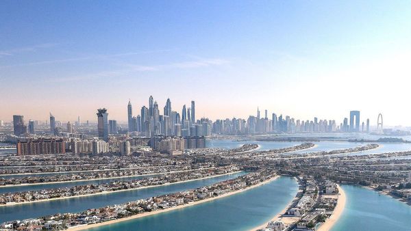 Dubai s Property Market Competition