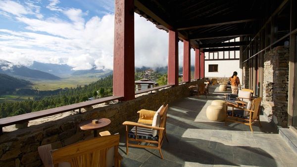 Hilton s Luxury Expansion with SLH