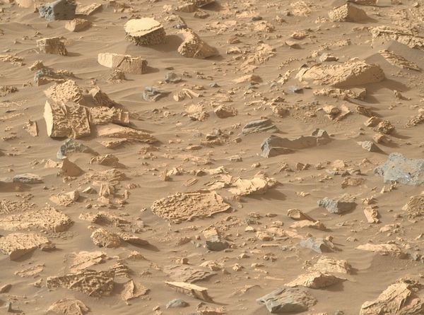 Popcorn pebbles on Mars