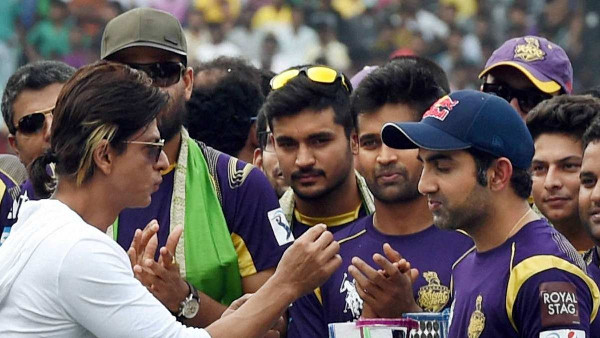 SRK-Gambhir's Warm Reunion SRK-Gambhir's Warm Reunion