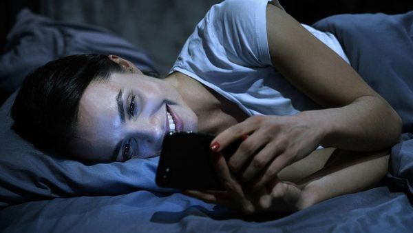 Social Media vs Teen Sleep
