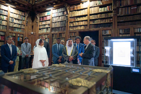 Sharjah Ruler Visits Milan Library
