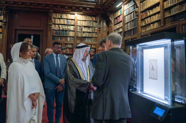 Sharjah Ruler Visits Milan Library