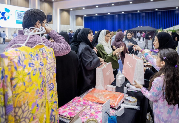 Empowering UAE's Female Entrepreneurs Empowering UAE's Female Entrepreneurs