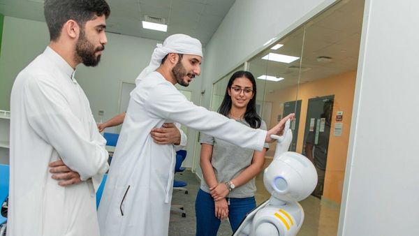 AURAK s Bachelor in AI for Future Careers