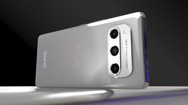 Daria BOND Smartphone Hits UAE