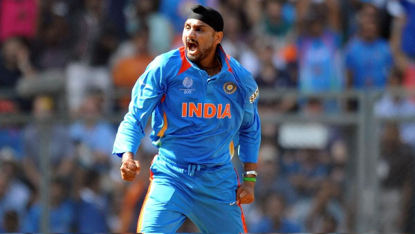Harbhajan Defends Irfan Against False Claims Harbhajan Defends Irfan Against False Claims