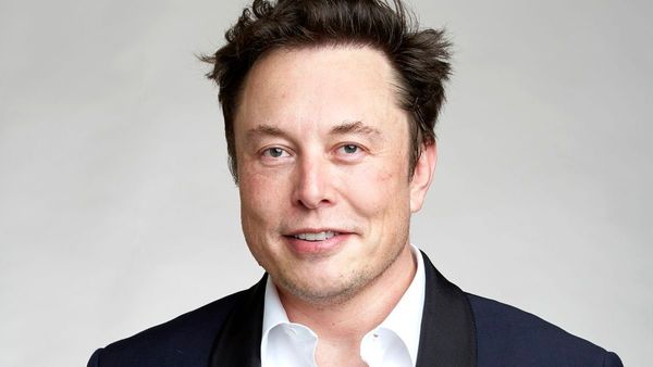 Musk Eyes SpaceX Spaceport in Dubai