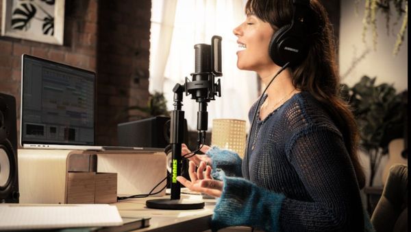 Shure SM4 Elevates Home Studios