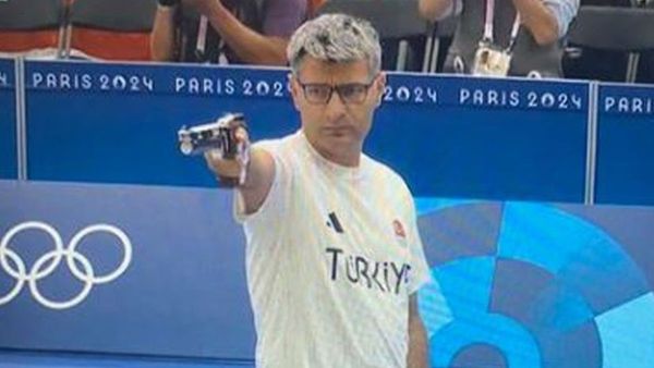 Yusuf Dike    Laid-Back Shooter Sensation