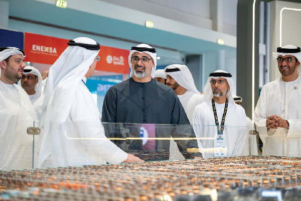 Khalid bin Mohammed Visits World Utilities Exhibition