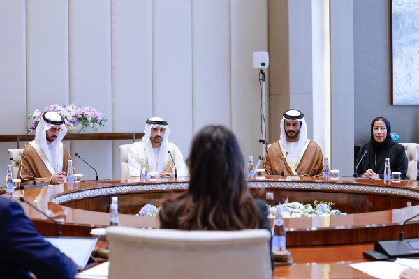 Hamdan bin Mohammed Meets Uzbekistan's Assistant President
