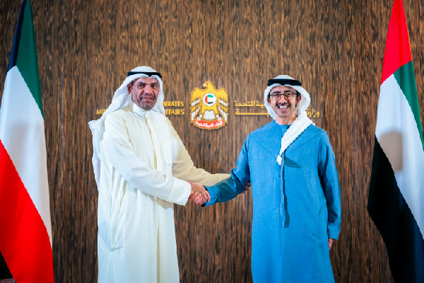 UAE-Kuwait Sign Eight MoUs UAE-Kuwait Sign Eight MoUs