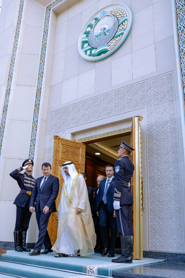 Hamdan bin Mohammed Visits Uzbekistan