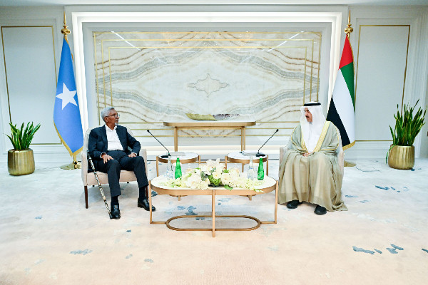 Saqr Ghobash Meets Somalia's Senate President
