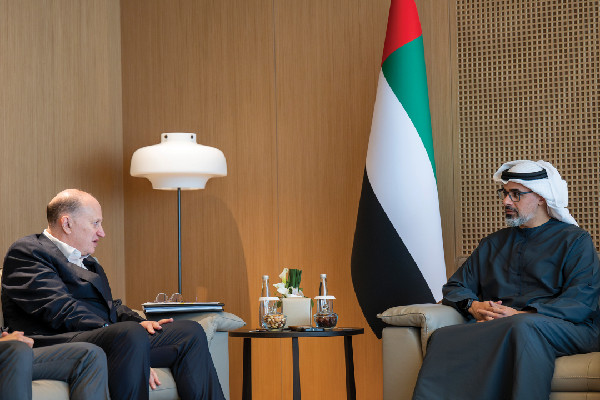 Khaled bin Mohamed Meets HSBC Chairman