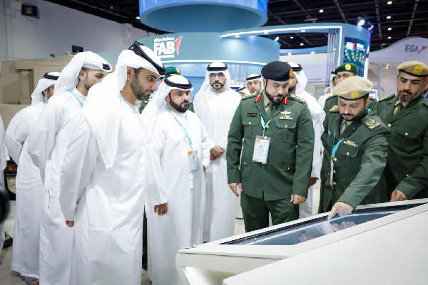 Mansour bin Mohammed Launches Careers Exhibition