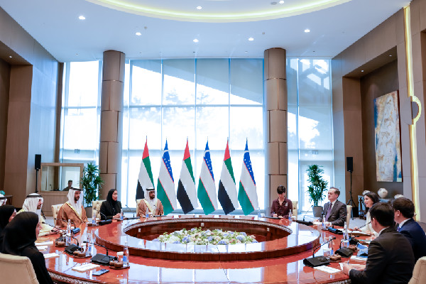 Hamdan bin Mohammed Meets Uzbekistan's Assistant President