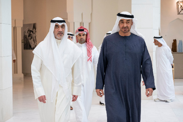 UAE-Kuwait Leaders Talk Cooperation