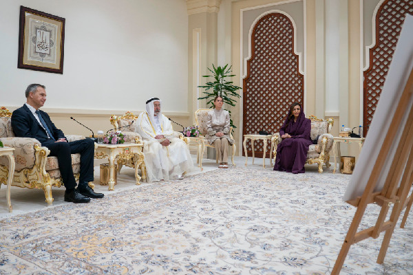 Sharjah Ruler Meets Archaeology Experts