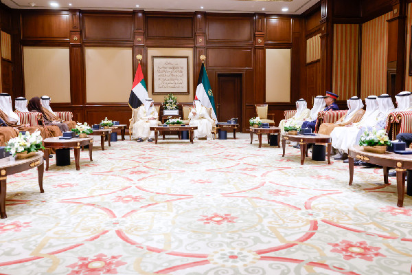 Kuwait and Dubai Leaders Discuss Cooperation