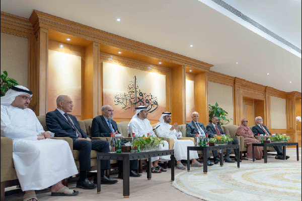 Sultan bin Ahmed Al Qasimi Meets New Faculty