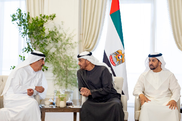 UAE President Meets Ruler of Umm Al Quwain