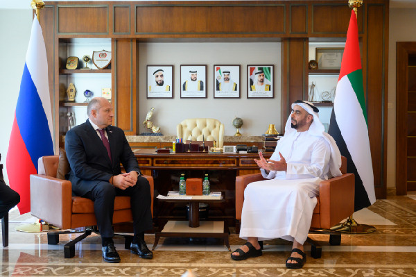 Saif bin Zayed Meets Russian Minister Kurenkov