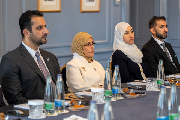 Al Qasimi Leaders Discuss Humanitarian Efforts in Geneva