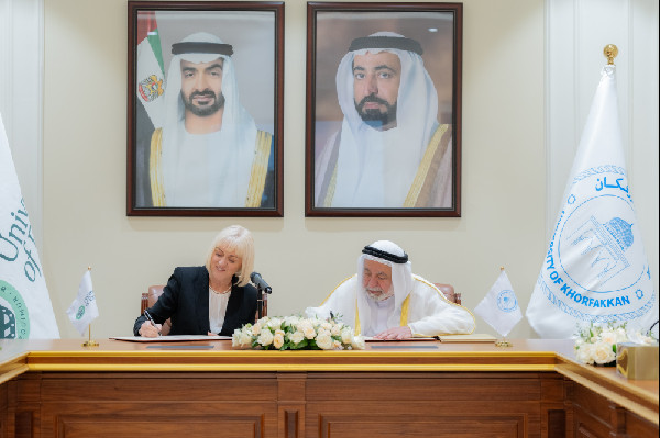 Sharjah and Exeter University Sign Agreement