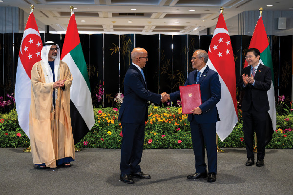 MoU Exchanges Between UAE and Singapore Officials