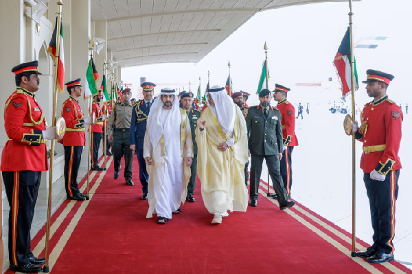 Hamdan bin Mohammed Visits Kuwait Officially