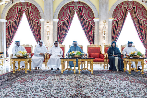 Mohammed bin Rashid Meets Investors at Zabeel Palace