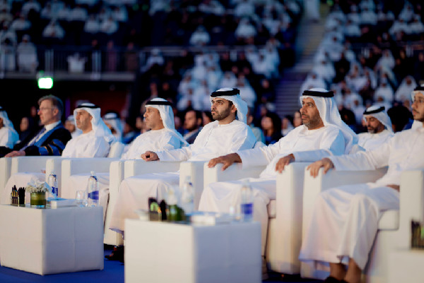HCT Graduation Ceremony Attended by Mansour bin Mohammed