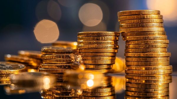 Gold Prices Fall  Should You Invest Now