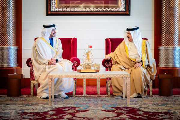 Bahrain's King Welcomes Abdullah bin Zayed