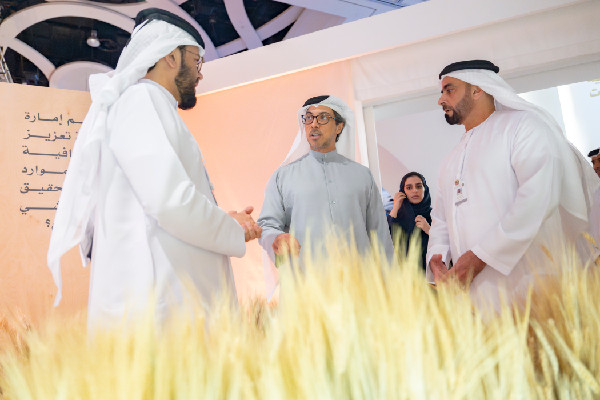 Mansour bin Zayed Visits UAE Government Exhibits