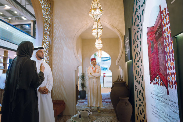 Al Hamed Visits Sharjah Book Fair 2024