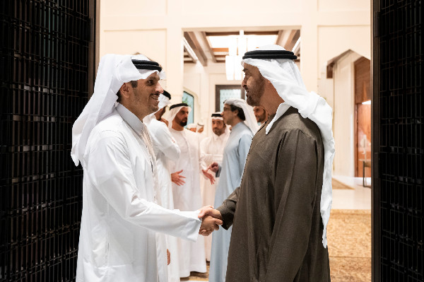 UAE President Hosts Qatari Prime Minister Meeting