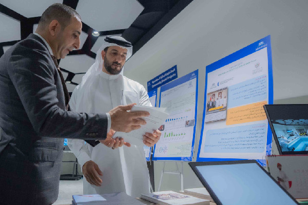 Visit by University of Sharjah President to Research Institute