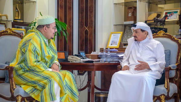 Humaid bin Rashid Receives Omar Al-Qazzabri