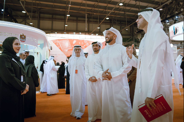 Al Hamed Visits Sharjah Book Fair 2024